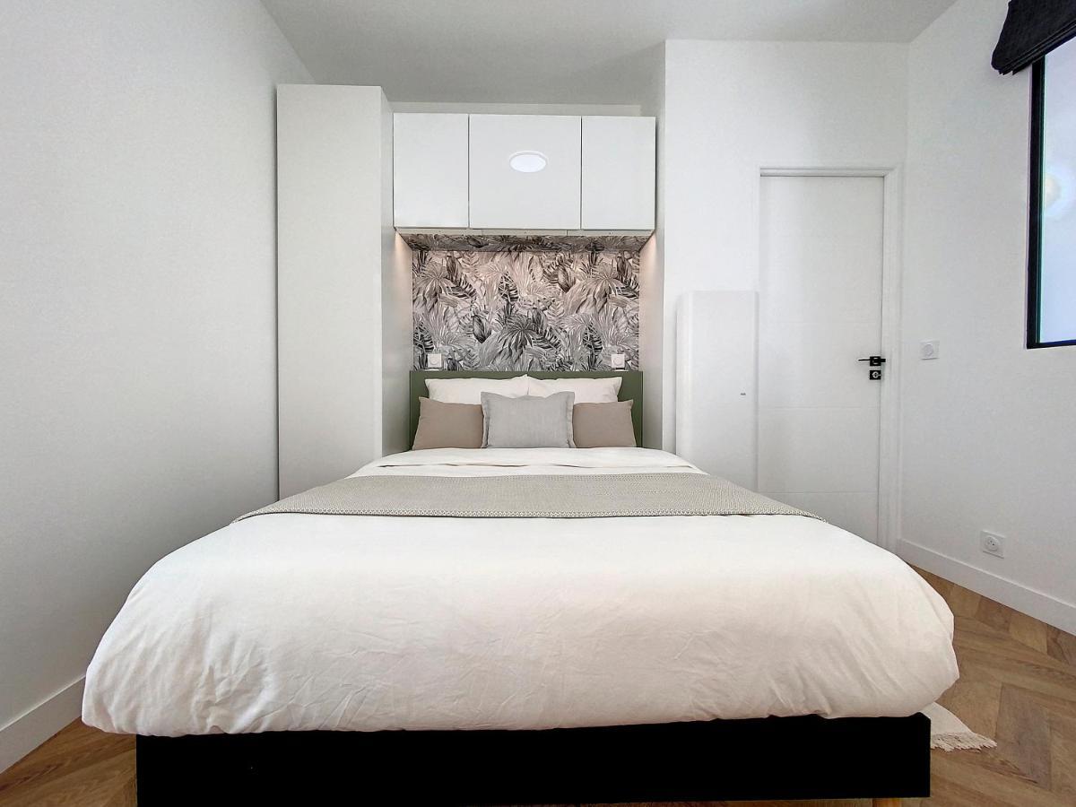 AppartChic - appartement standing - plein Centre&Parking privé Créon Exterior foto