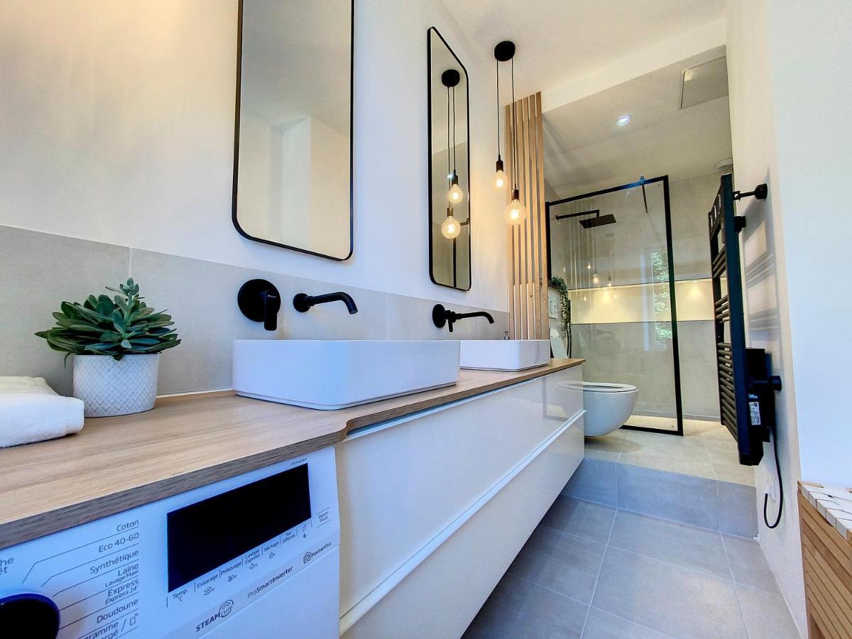 AppartChic - appartement standing - plein Centre&Parking privé Créon Exterior foto